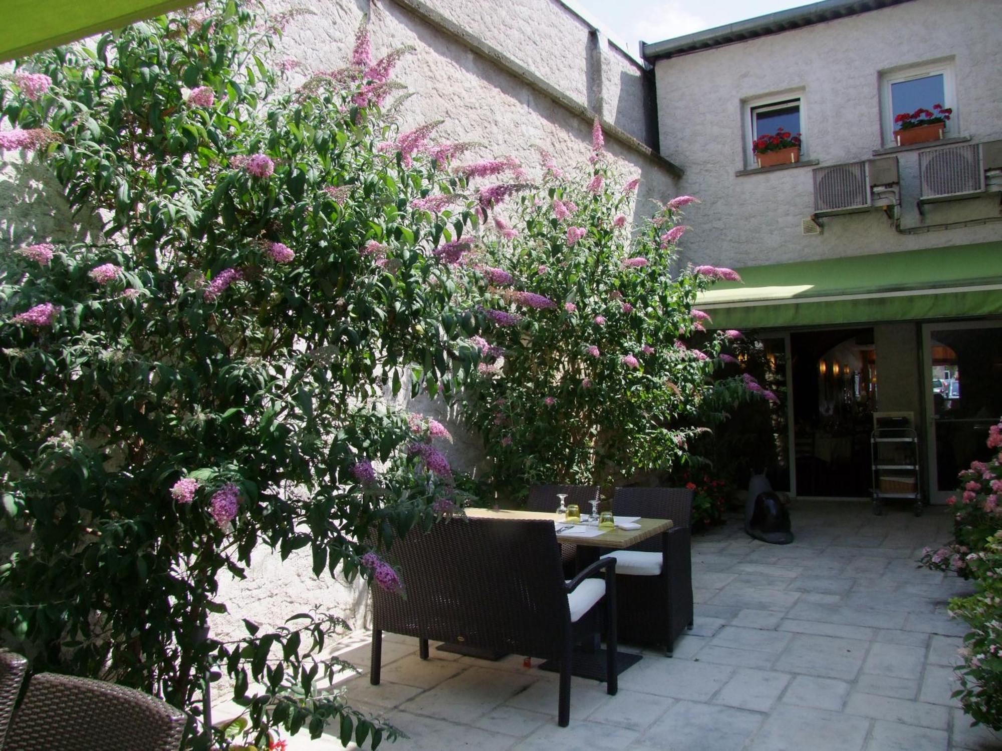 Logis Le Cantarel Andelot-Blancheville Buitenkant foto